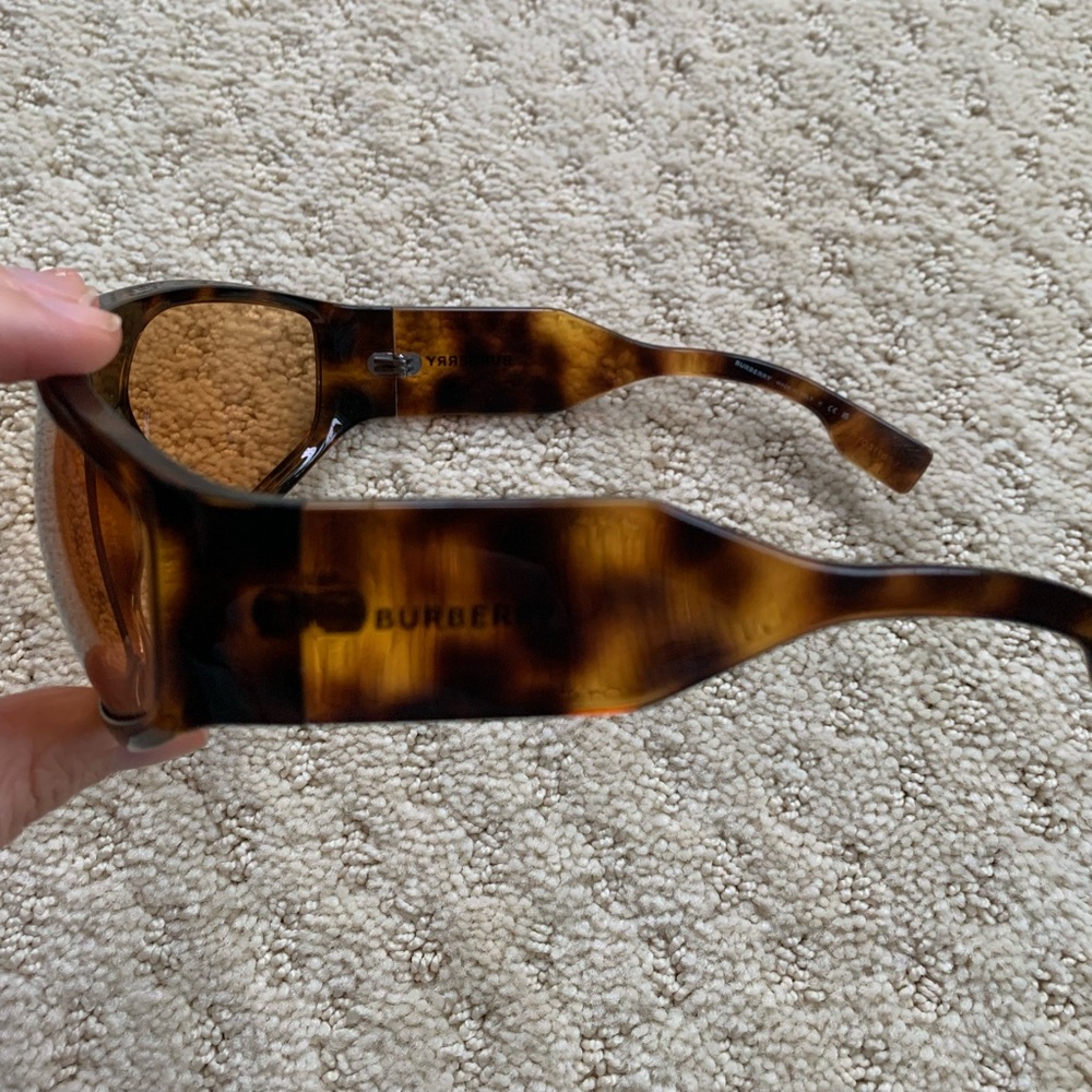 Burberry Tortoiseshell Sunglasses - image 5